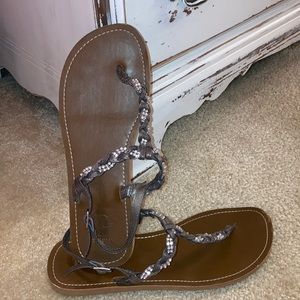 Women’s thong sandal